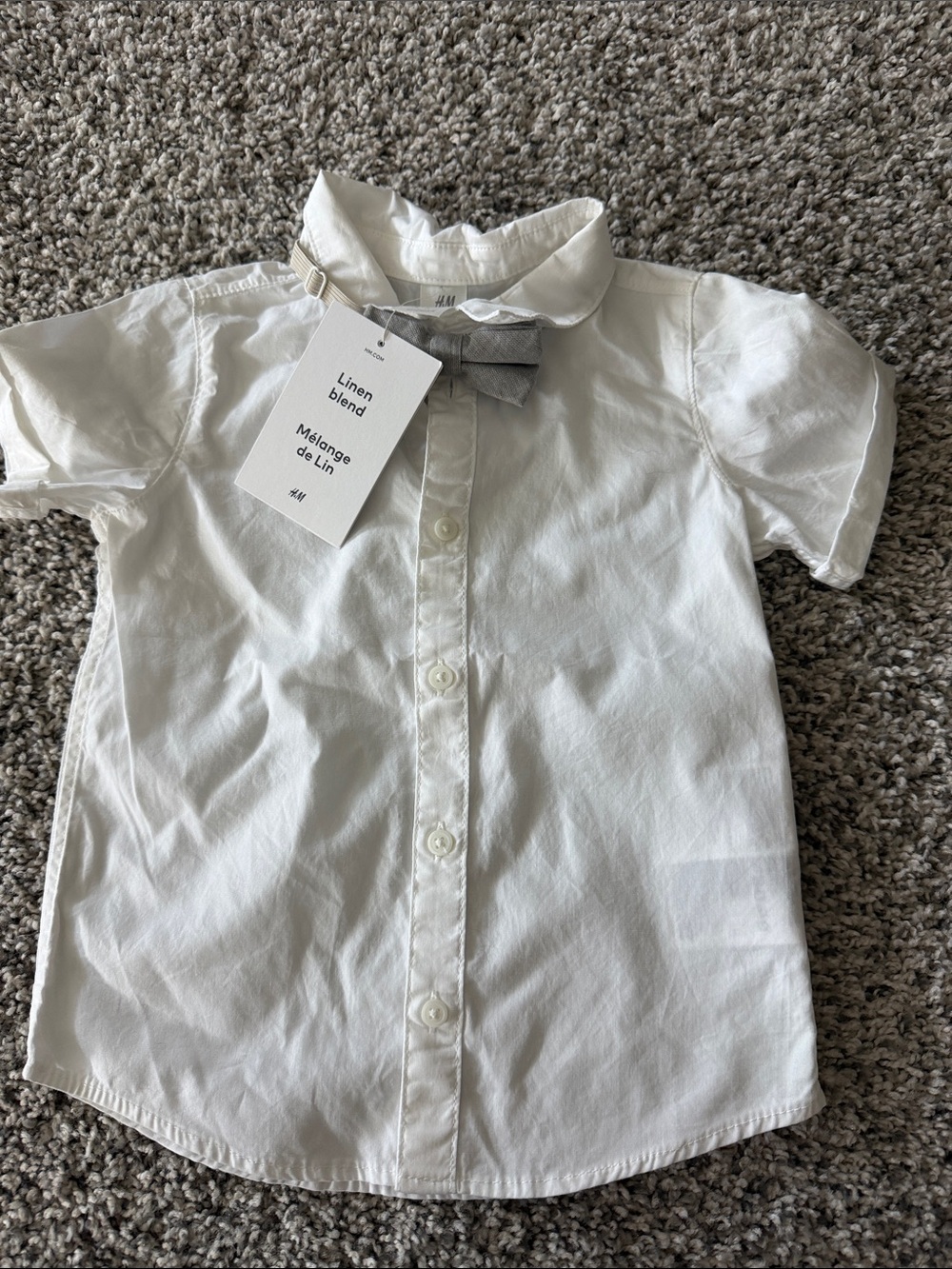 H&M White Short-Sleeve Button-Down Shirt with Gray Bow